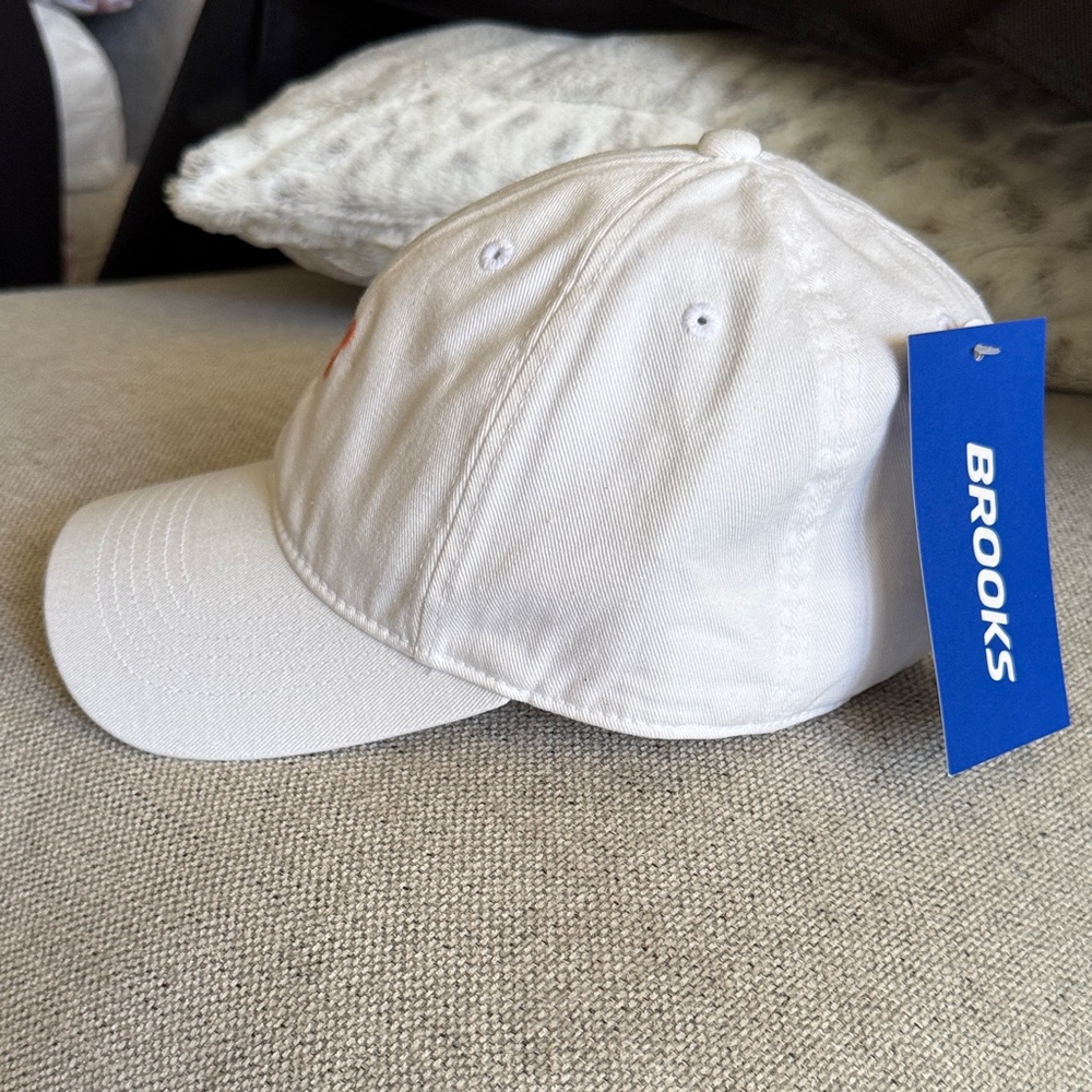 Brooks White Hat with Orange Emblem - Picture 2 of 5